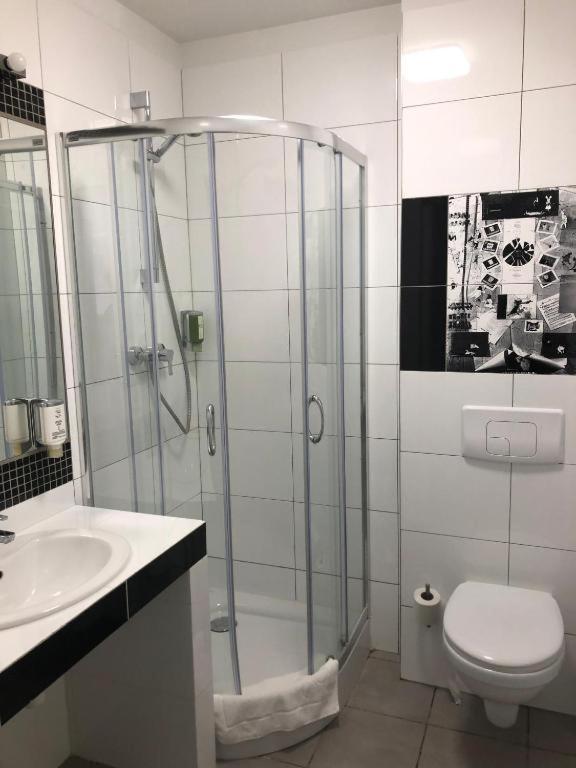 Dom Mlynarza Otel Zukczyn Oda fotoğraf